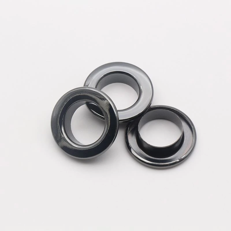 oval eyelets