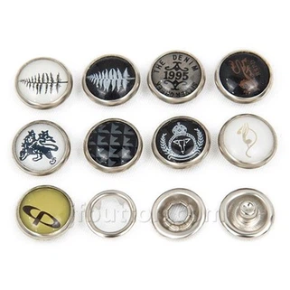 Prong Stampa Studs