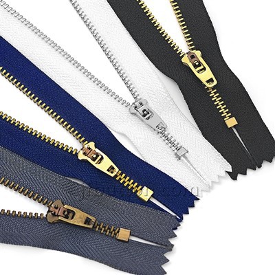 Zipper tal-metall mill-bitħa