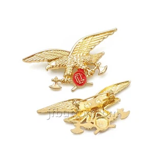 Brooches U Pinnijiet stylish